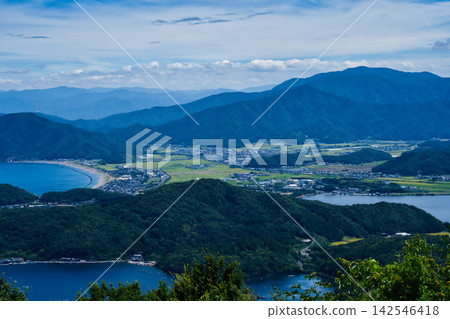 盛夏時的三方五湖和若狹灣 盛夏時的三方五湖和若狹灣 142546418