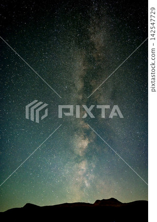 銀河係以及橫跨知床峠的銀河系 銀河係以及橫跨知床峠的銀河系 142547729