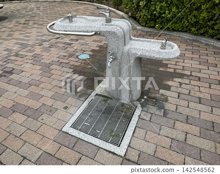 A drinking fountain in the park ☆mar_lapin A drinking fountain in the park ☆mar_lapin 142548562