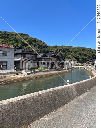 日本漁村 142549202