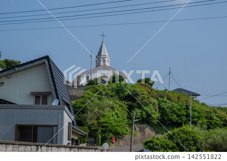 丸尾教堂融入日常生活-長崎縣上鄉市 丸尾教堂融入日常生活-長崎縣上鄉市 142551822