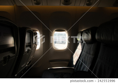 飛機艙內 座位 座席 142551996