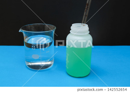 Image of a chemistry experiment Image of a chemistry experiment 142552654