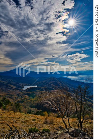 秋季從大菩薩山眺望富士山 秋季從大菩薩山眺望富士山 142553228