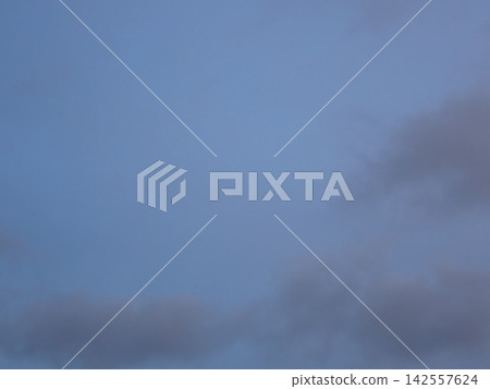 黃昏的天空 黃昏的天空 142557624