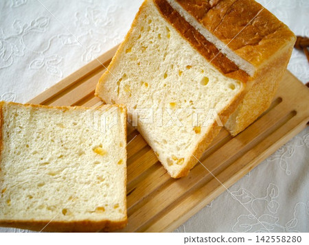 Lemon and orange peel bread Lemon and orange peel bread 142558280