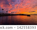 Sunset at Nii Benten Sea Fishing Park (Lake Hamana, Shizuoka Prefecture) 142558393