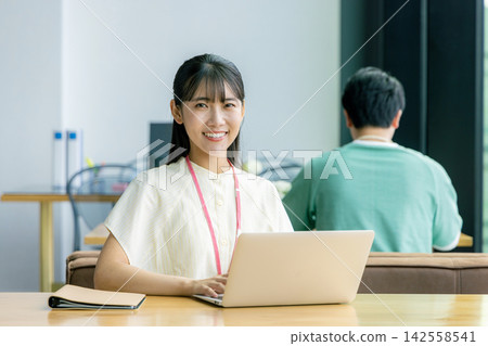 Young lady, business woman, office casual Young lady, business woman, office casual 142558541