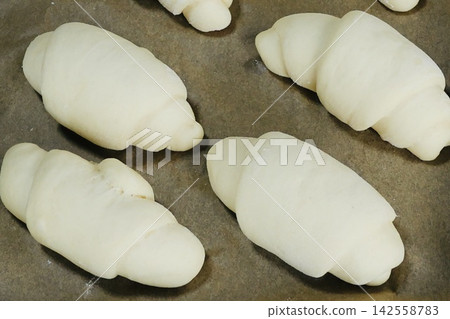 Baked before baking Baked before baking 142558783