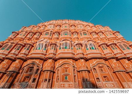 Looking up at the Palace of Winds from the front 142559697