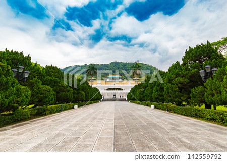 National Palace Museum National Palace Museum 142559792