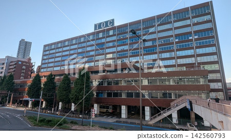 Exterior view of the TOC Building in Gotanda Exterior view of the TOC Building in Gotanda 142560793