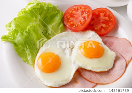 Ham Egg Breakfast Ham Egg Breakfast 142561789