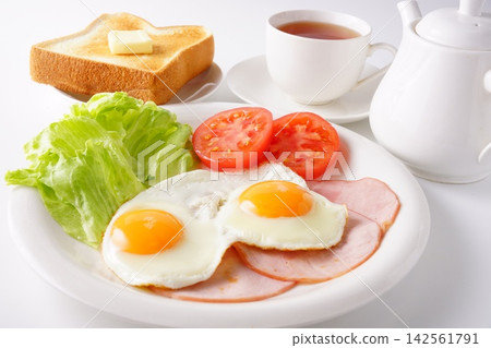 Ham Egg Breakfast Ham Egg Breakfast 142561791