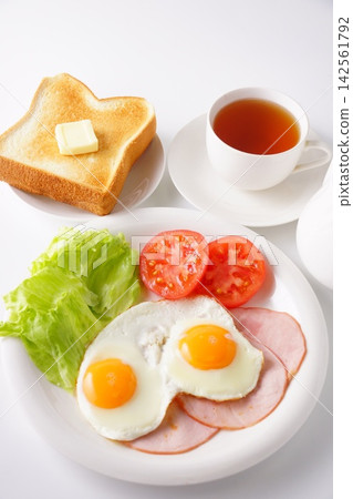 Ham Egg Breakfast Ham Egg Breakfast 142561792