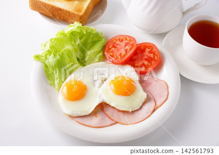 火腿蛋早餐 火腿蛋早餐 142561793