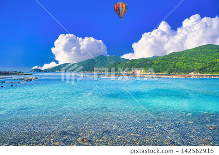 The beautiful coral reefs of Kashiwajima The beautiful coral reefs of Kashiwajima 142562916