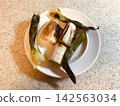 Grilled green onion snack 142563034