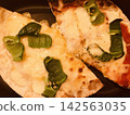 Pizza 142563035