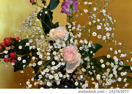 Beautifully decorated flowers Beautifully decorated flowers 142563077
