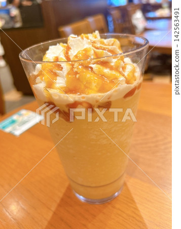 美味的焦糖飲料 142563491