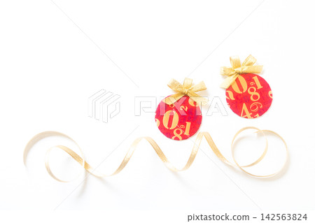 Background material - Papercraft Christmas balls Background material - Papercraft Christmas balls 142563824