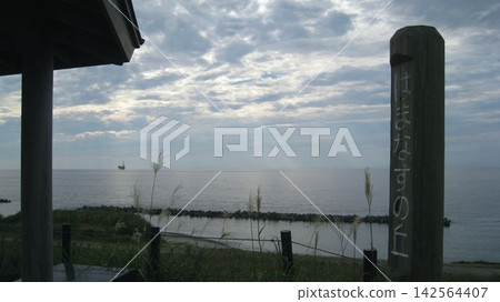 從濱海山展望台眺望海景 從濱海山展望台眺望海景 142564407