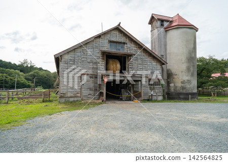 Barn No. 2 (Koiwai Farm) Barn No. 2 (Koiwai Farm) 142564825