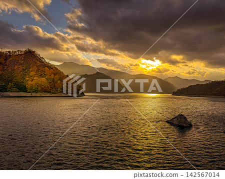 Lake fall lake Lake fall lake 142567014