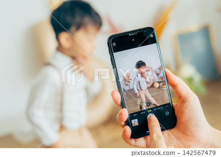 給孩子們拍照 142567479