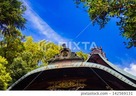 岡崎神社，一座供奉兩位生育之神的神社：祈求受孕、平安分娩、促成姻緣，以及免受邪惡侵害。 142569131