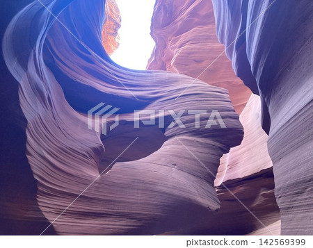 A strange sight: Grand Canyon Antelope Canyon A strange sight: Grand Canyon Antelope Canyon 142569399