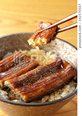 鰻魚飯(鰻魚蓋飯) 鰻魚飯(鰻魚蓋飯) 142570507