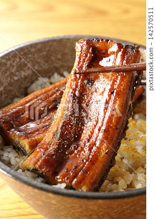 鰻魚飯(鰻魚蓋飯) 鰻魚飯(鰻魚蓋飯) 142570511