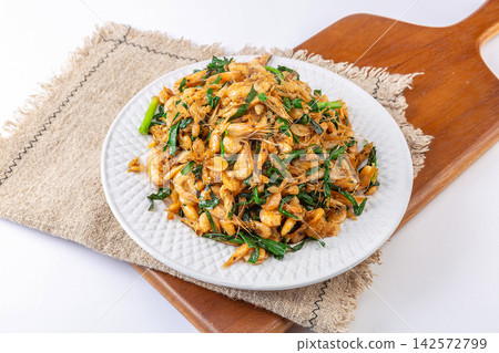 stir-fried river shrimp with garlic chives savory seafood dish stir-fried river shrimp with garlic chives savory seafood dish 142572799