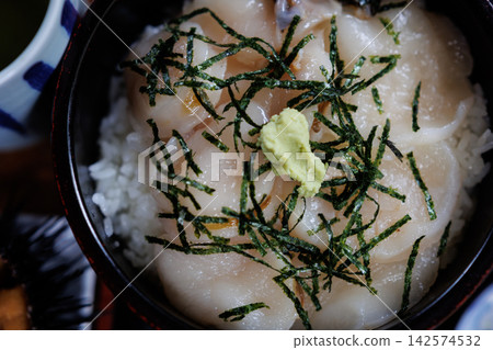 青森縣東通村特產「野牛扇貝」及扇貝飯 青森縣東通村特產「野牛扇貝」及扇貝飯 142574532