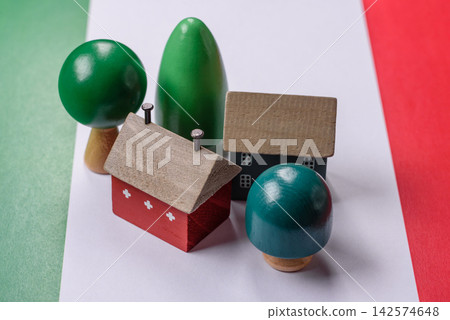 Real estate, conceptual background on the Italian flag, buying, renting and business. Real estate Real estate, conceptual background on the Italian flag, buying, renting and business. Real estate 142574648