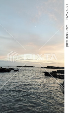 美麗的大海的黃昏 美麗的大海的黃昏 142576074