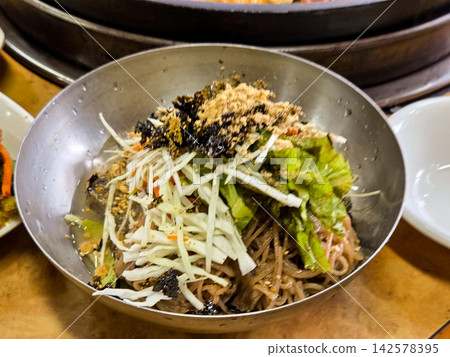 Traditional Korean Cold Buckwheat Noodle Makguksu Traditional Korean Cold Buckwheat Noodle Makguksu 142578395