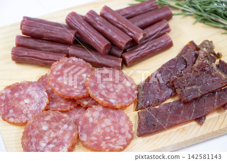 dried meat products 142581143