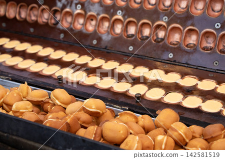 Baby Castella Baby Castella 142581519