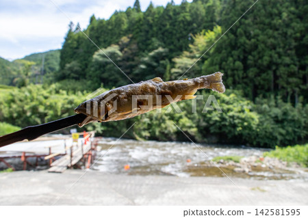 木炭烤香魚 木炭烤香魚 142581595