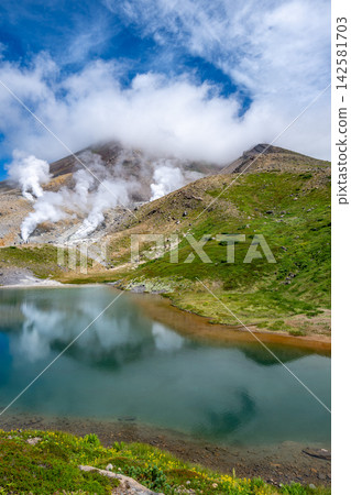 Summer scenery around Sugatami Pond on Mt. Asahidake Summer scenery around Sugatami Pond on Mt. Asahidake 142581703