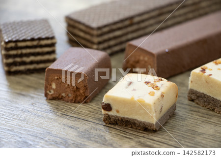 Protein bar Protein bar 142582173