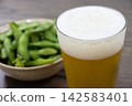Beer Edamame 142583401