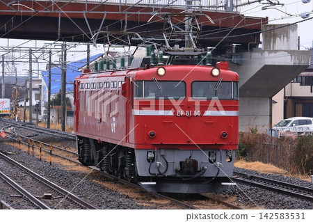 EF81-80型機車獨自行駛在常磐線上_攝於2011年2月11日 EF81-80型機車獨自行駛在常磐線上_攝於2011年2月11日 142583531