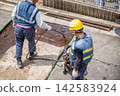 Asphalt paving, paving work, asphalt emulsion spraying, prime coat, hand sprayer 142583924