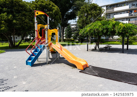 Play at the Jindai Housing Complex Play Lot. Located adjacent to buildings 54, 49, and 50 of the Jindai Housing Complex, in Nishitsutsujigaoka 4-chome, Chofu City, Tokyo. Play at the Jindai Housing Complex Play Lot. Located adjacent to buildings 54, 49, and 50 of the Jindai Housing Complex, in Nishitsutsujigaoka 4-chome, Chofu City, Tokyo. 142583975