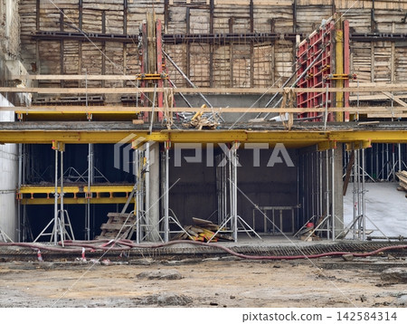 Temporary supports and formwork work in unison for structured vertical facade development and arrangement Temporary supports and formwork work in unison for structured vertical facade development and arrangement 142584314