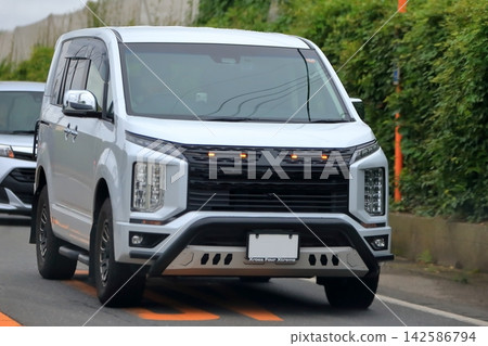 國產SUV麵包車圖片 國產SUV麵包車圖片 142586794